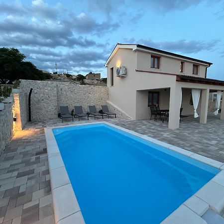 Villa Kamia With Private Heated Pool And Electric Vehicle Adapter Zubovići エクステリア 写真