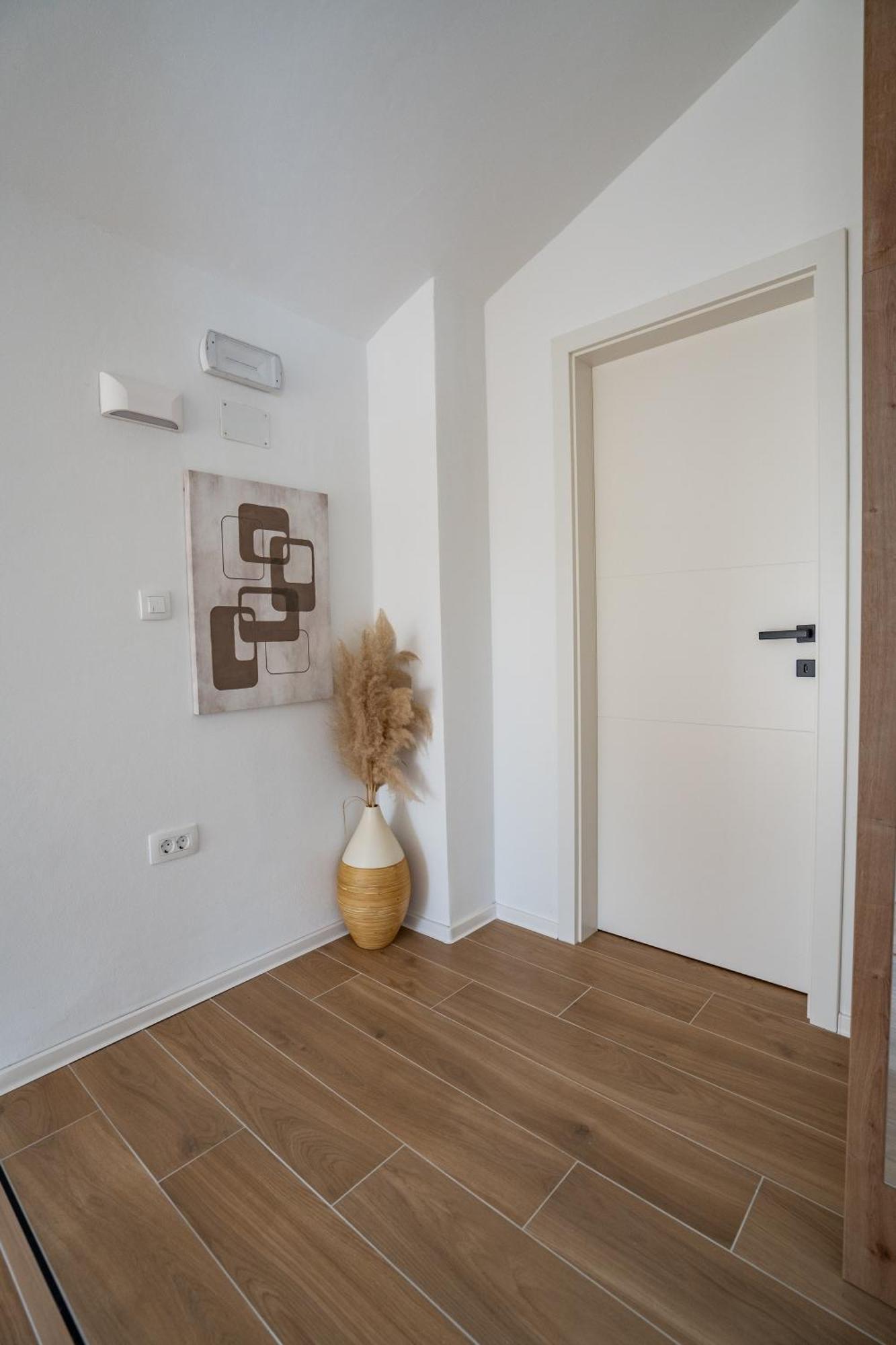 Villa Kamia With Private Heated Pool And Electric Vehicle Adapter Zubovići エクステリア 写真