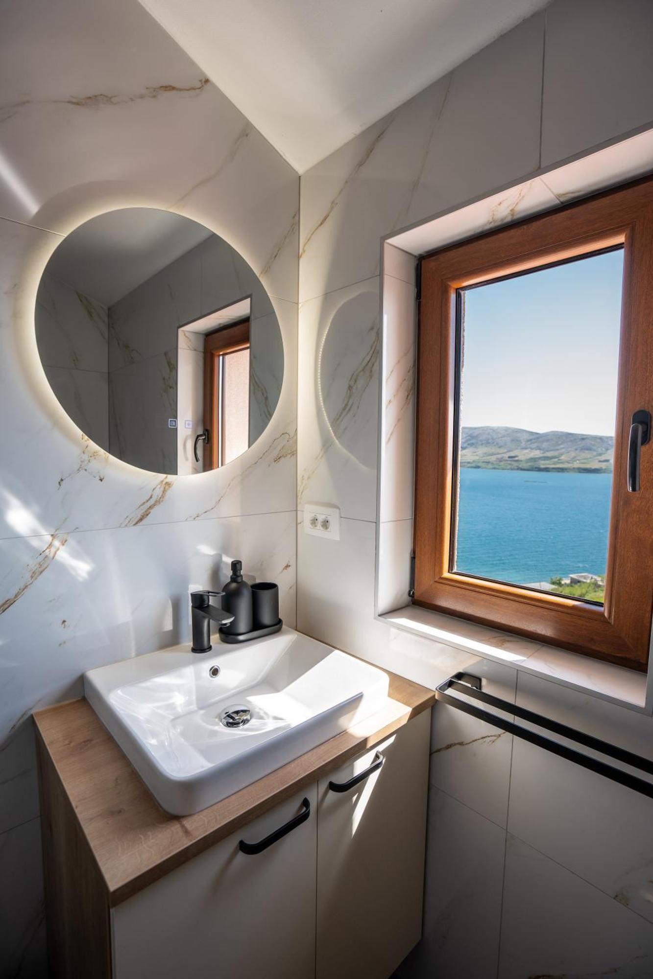 Villa Kamia With Private Heated Pool And Electric Vehicle Adapter Zubovići エクステリア 写真